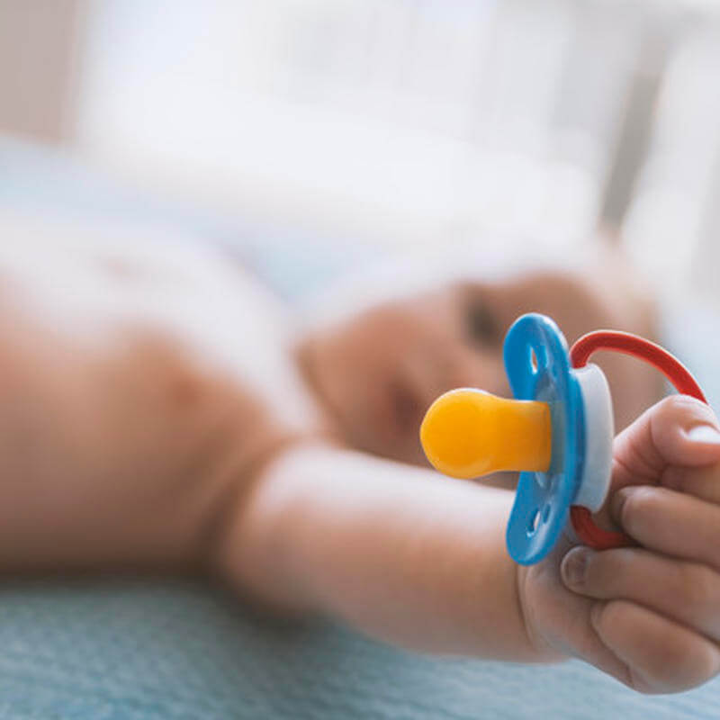 O uso da chupeta leva à necessidade de usar aparelho ortodôntico?